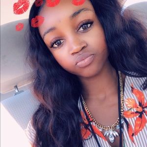 Meet your Posher, Robyn